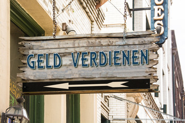 Schild 279 - Geld verdienen