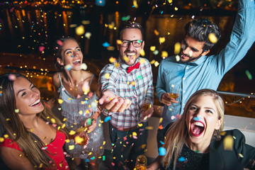 Group of people having a party - obrazy, fototapety, plakaty
