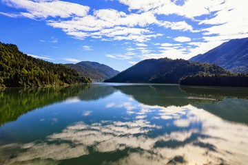 Naklejka premium Majestic Lakes - Sylvensteinsee