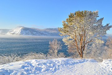 Obraz premium Winter landscape on Lake Baikal, Siberia, Russia