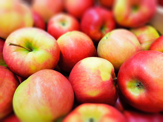 Fresh red apples