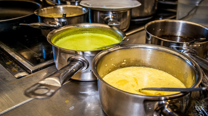 Töpfe Suppe