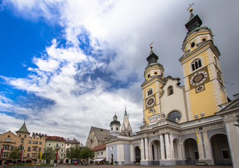 Fototapeta na wymiar Cathedral of Santa Maria Assunta in Brixen, Italy