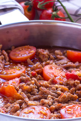 Ragù alla bolognese mit Hackfleisch und Tomaten