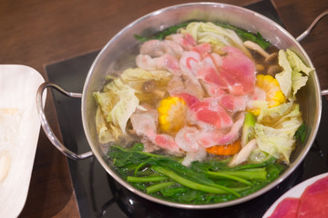 Japanese cuisine sukiyaki, shabu shabu