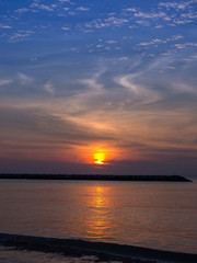 Fototapeta na wymiar Sunrise at chao samran beach.