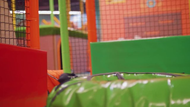 Blond toddler dags tube