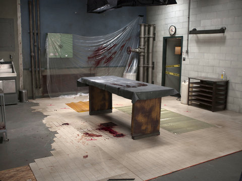 Staged post mortem room as a crime scene