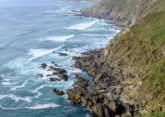 view of the ocean and a blue sky