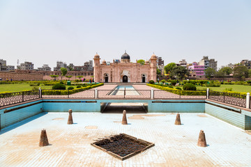 View of Mausoleum of Bibipari in Lalbagh fort. Lalbagh fort is an incomplete Mughal fortress in Dhaka, Bangladesh