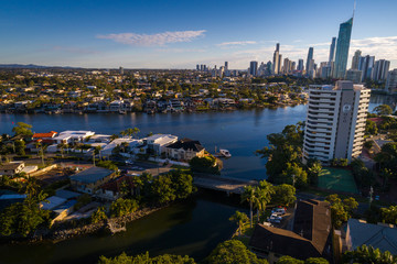 Fototapeta premium Gold Coast, Queensland/Australia - 9 July 2017: Aerial Image over Cascade Gardens on the Gold Coast, Australia