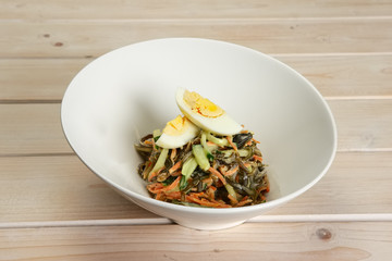 Salad with sea kale, carrot and egg