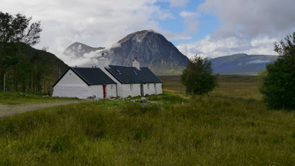 Fototapeta na wymiar A cottage in Glencoe Scotland