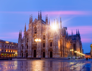 Fototapeta na wymiar Duomo di Milano (Milan Cathedral) and Piazza del Duomo in Milan