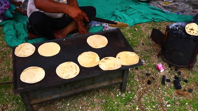 Chapati Or Tanturi Roti

