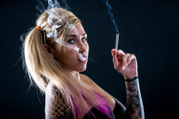 bonde tattoos  smoking