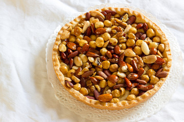 Tart with almonds and hazelnuts