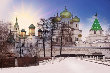 Fototapeta na wymiar Kostroma, Russia - January, 5, 2017: Ipatievsky monastery in Kostroma, Russia in winter