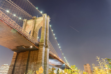 Night view of Brooklyn Bridge in New York City