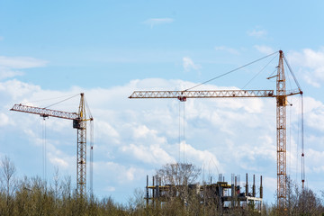 High crane for the construction of large buildings
