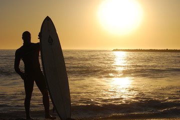 Fototapeta na wymiar The surfer