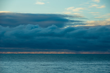 海と雲