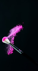 Buntes Make-up - Pinsel - Kosmetik - Make up