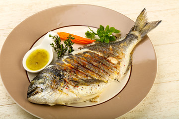 Grilled dorado fish
