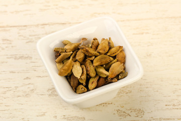 Dry cardamom seeds