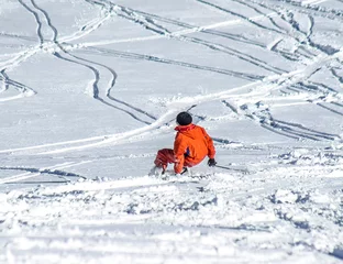 Abwaschbare Fototapete Skiing in the ski resort © kvdkz
