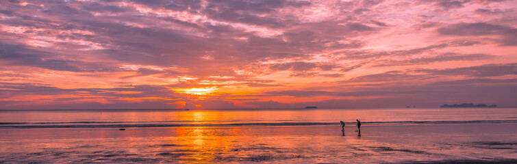 Obraz na płótnie Canvas Sunset in Thailand