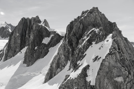 Fototapeta Aerial view close up mountain Cook peak, black and white tone, west coast New Zealand