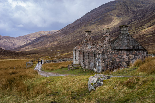 Farmhouse ruin in the scottish highlands along the West Highland Way