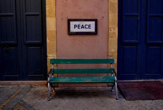 Peace sign at Cyprus inner border