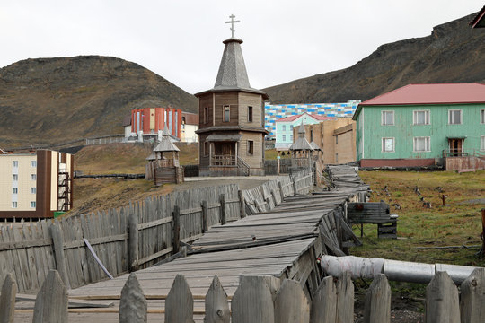 Barentsburg and its orthodox church