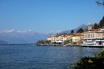 Fototapeta na wymiar Holidays in spring at Lake Como in Bellagio, Lombardy Italy