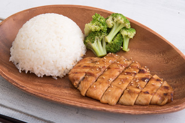 teriyaki chicken with rice and broccoli