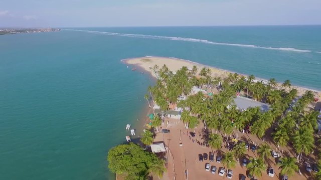 Air video of Gunga beach, Alagoas, made with a Drone