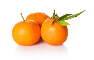 Fototapeta na wymiar ripe organic mandarins