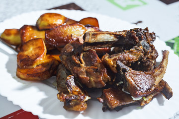 fried potatoes with meat
