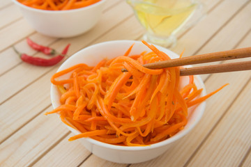 Asian salad of grated carrots