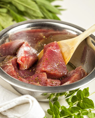 Preparing marinated tuna