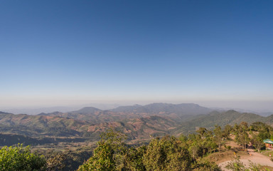 Light from the sun shines. In the morning of winter At the top of the mountain The atmosphere is refreshing and has beautiful views.