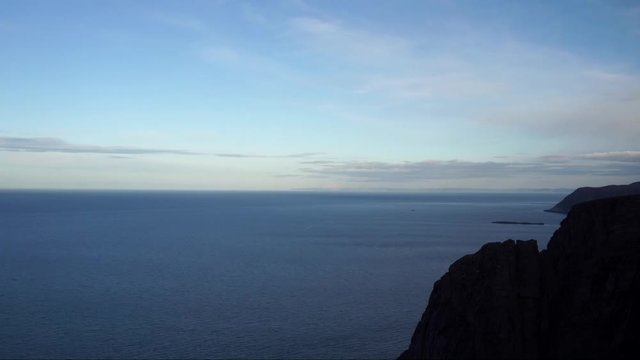 Norwegen, Norge, Nordkapp, Nordkap, Finnmark, Honningsv&aring;g, Mager&oslash;ya, Mager&oslash;y, Norden, n&ouml;rdlichster Punkt Europas, Kugel, Denkmal, Klippe, Schiefer, Barentsee,