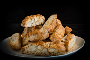 ITALIAN ALMOND BISCOTTI