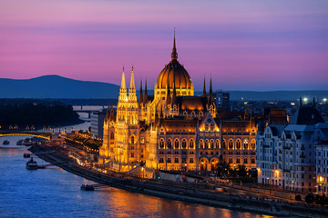 Fototapeta na wymiar Hungarian Parliament at Twilight in Budapest City
