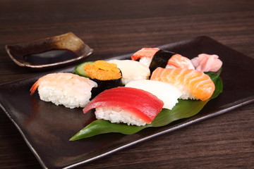 寿司　盛り合わせ