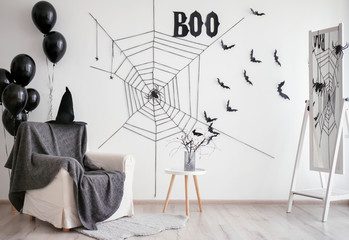 Obraz premium Interior of room decorated for Halloween party