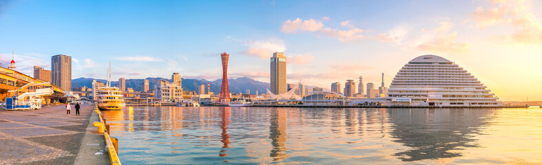 Fototapeta premium Skyline i Port of Kobe w Japonii