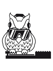 dj mischpult auflegen platte musik party feiern tanzen band cool sonnenbrille club disko gesicht eule kauz uhu vogel nacht fliegen comic cartoon clipart
